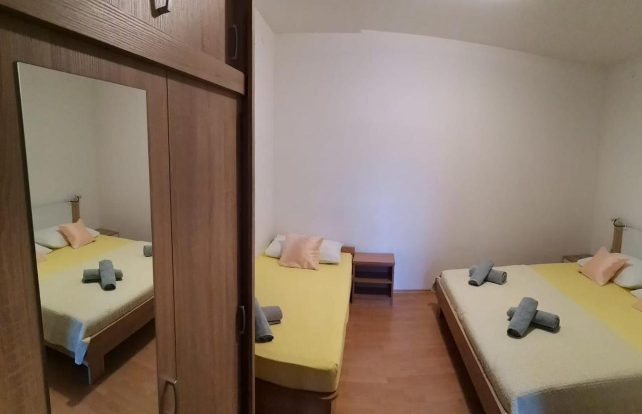 Apartments Sretna Gradac (Split-Dalmatia) Exterior foto